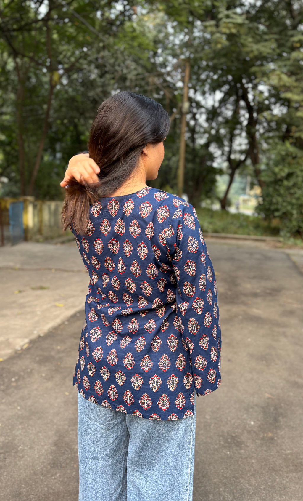 आज़ूर Short Kurti