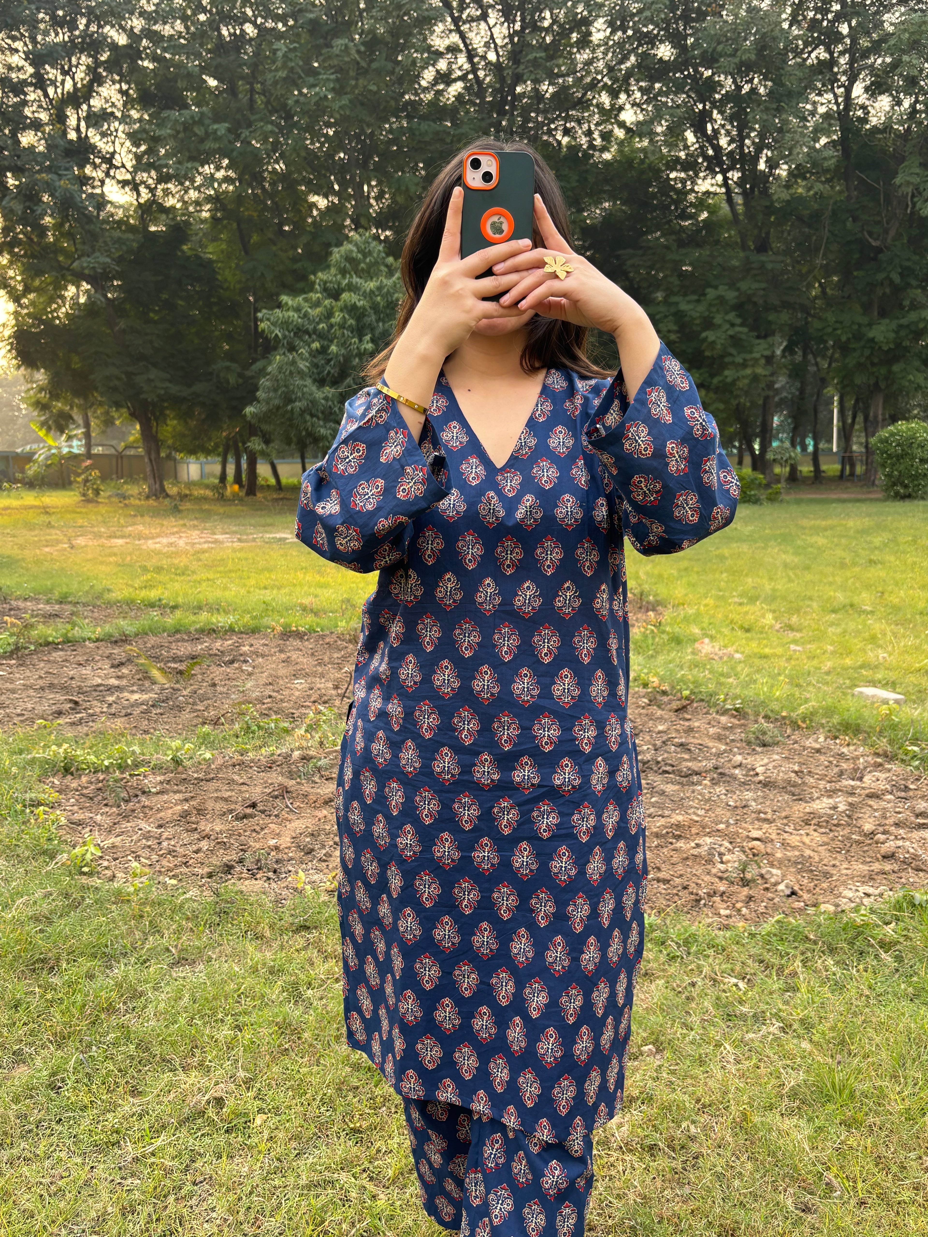 आज़ूर Regular Set