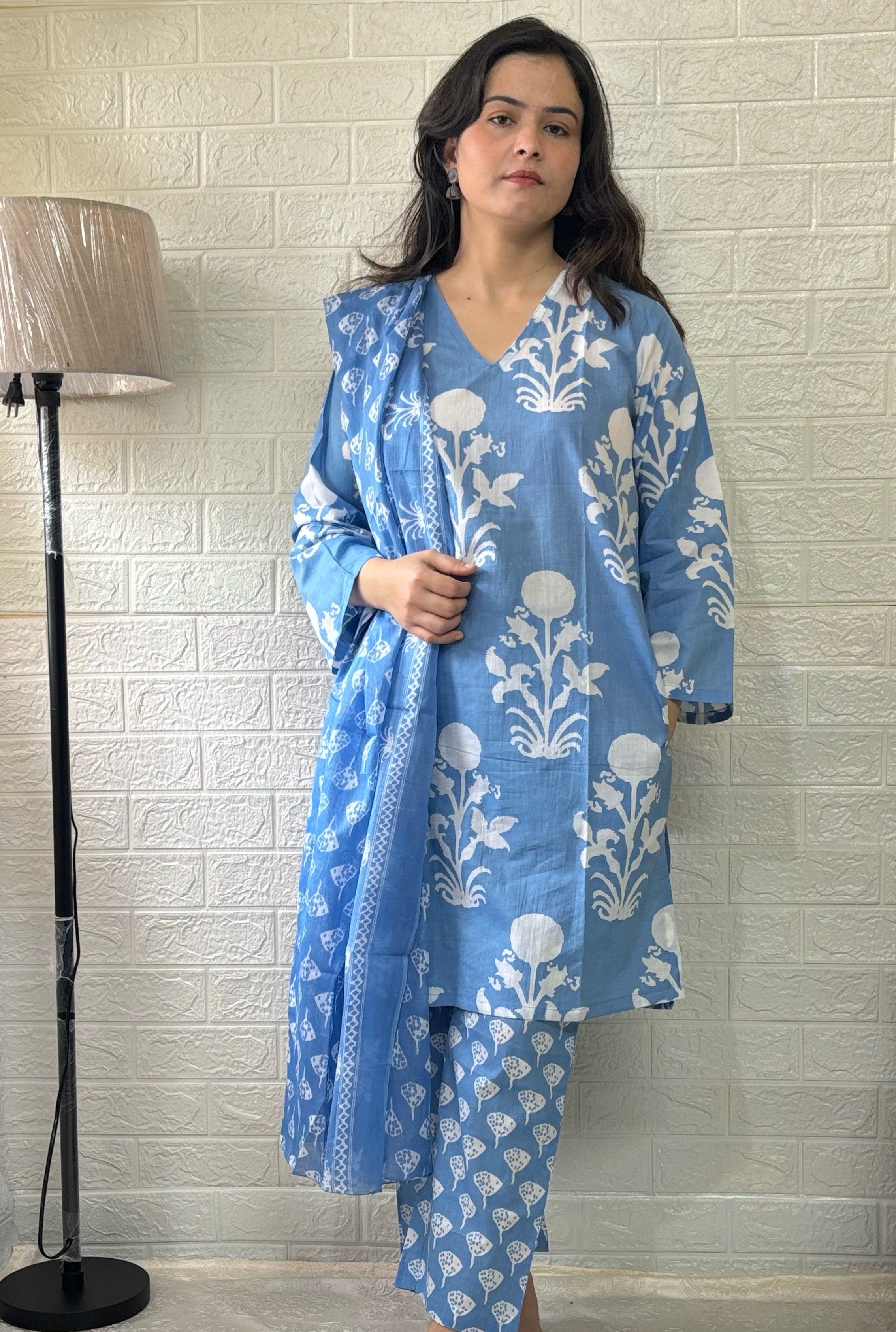 Gulnar Kurta Set With Dupatta